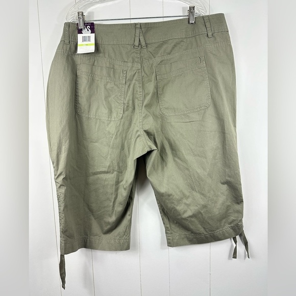NWT Gloria Vanderbilt Plus Size 18W Olive Green Capris Pants Mid rise 100 Cotton - Picture 9 of 10